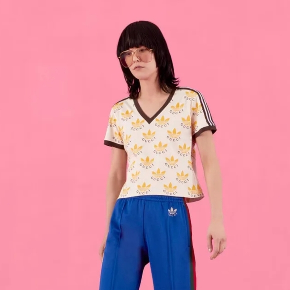 GUCCI アディダスロゴ VネックTシャツ GUCCI x Adidas Ivory Brown T-Shirt V-neck S Small Cotton Jersey